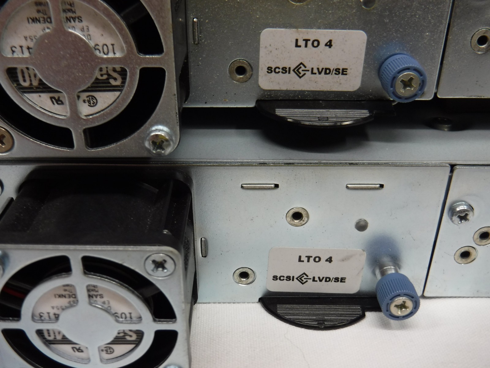 Lot of 2 HP StorageWorks 1/8 G2 Tape Autoloader with LTO-4 tape drives