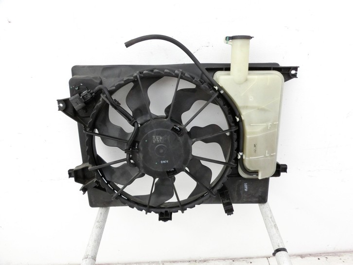Mercedes X204 08-12 3.0  Xenon Waschwasserbehälter Wasserbehälter Wischwasserbehälter Mercedes X204 08-12... Bild 8