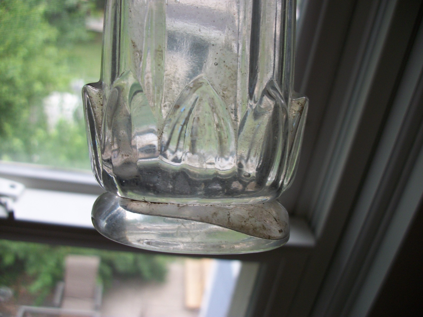 UNIQUE MOLD BLOWN FLOWER PETAL PATTERN 1890S ERA PERFUME 6 INCHES TALL