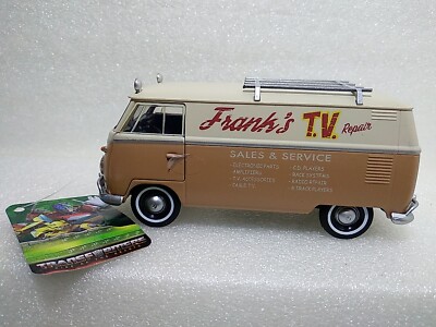 JadaToys TRANSFORMERS 1961 Volkswagen Bus WheelJack Franks TV Repair Diecast Car