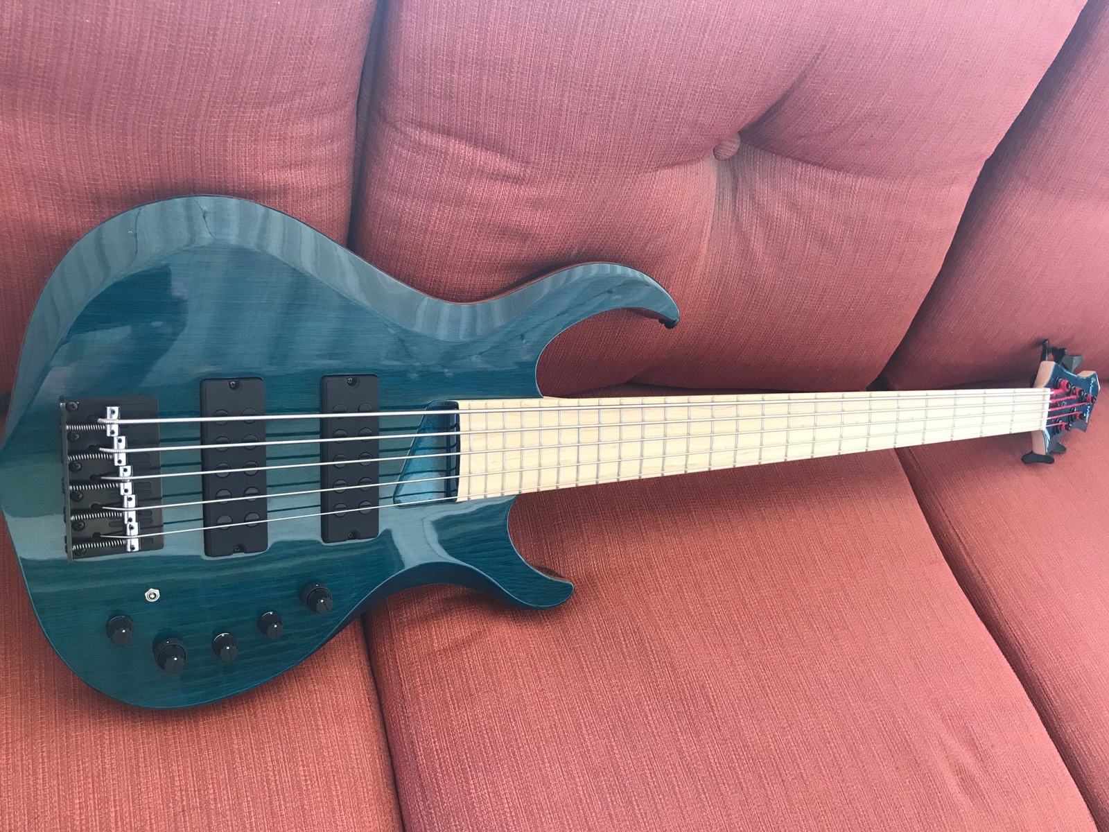 Ernie Ball P02816 Slinky Flatwound 5String Bass Strings 749699128168