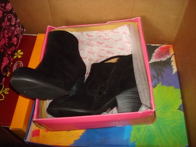 WOMANS GIRLS biker mens  SHOES LOT WHOLESALE 200PC NEW BOXES STORE CLOSING