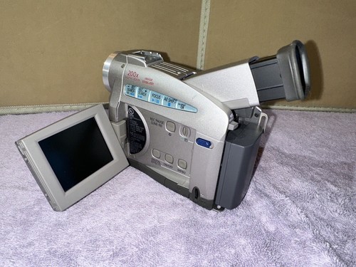Canon NTSC ZR20 200x MiniDV Digital Video Camera Camcorder