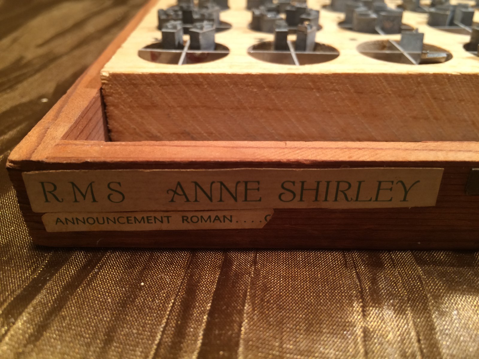 KINGSLEY HOT FOIL MACHINE TYPE LETTERS FONT ROMAN ANNOUNCEMENT CAPS & LOWER