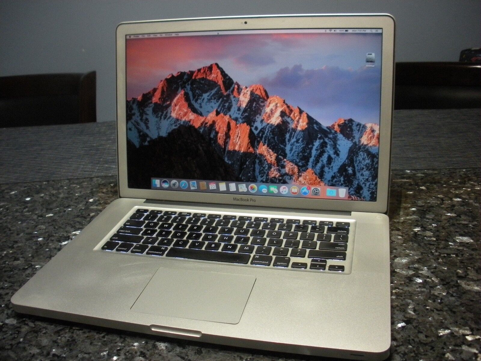 Apple MacBook Pro A1286 15.4 Apple MacBook Pro A1286 15.4