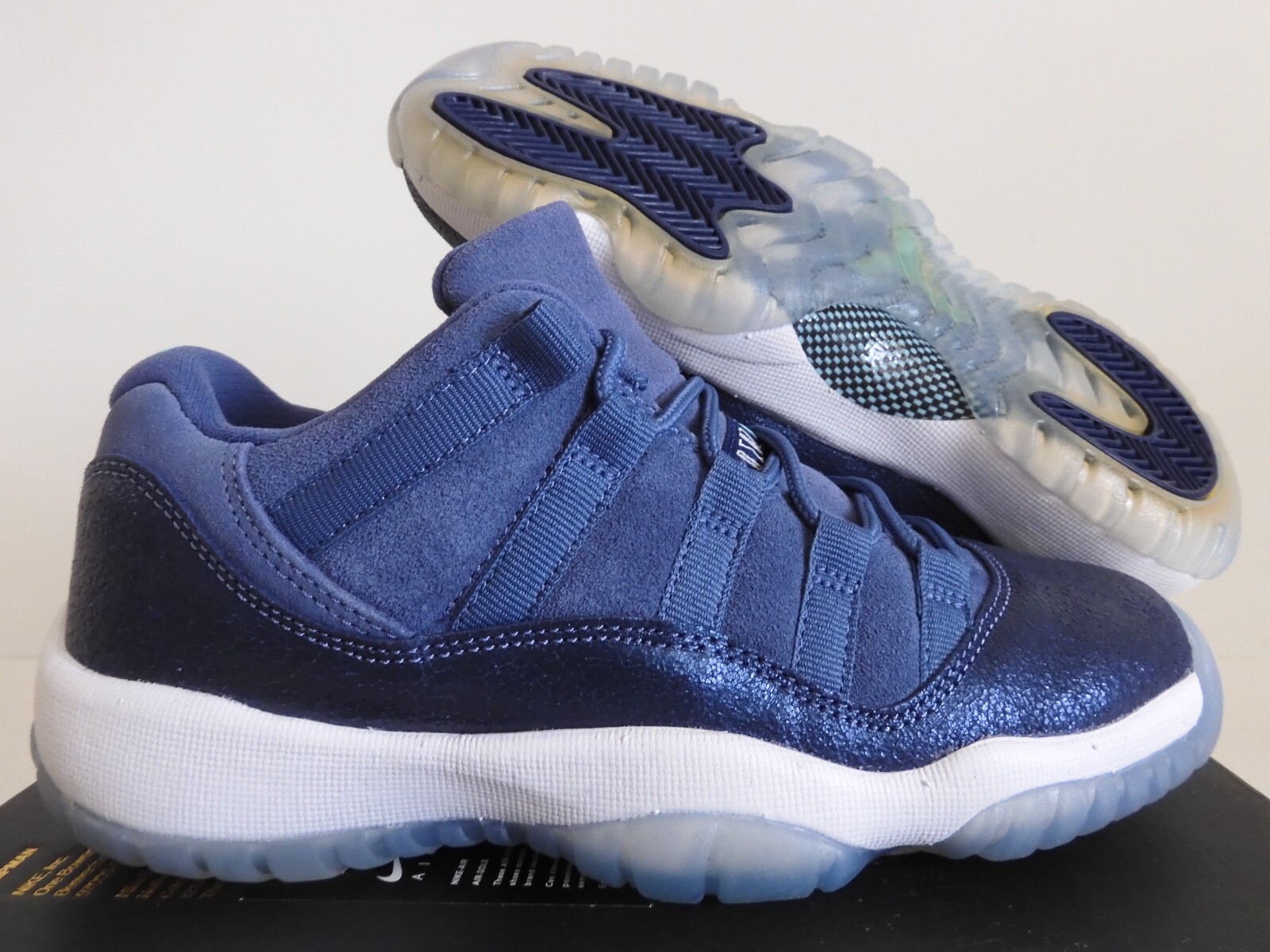 Nike AIR JORDAN 11 LOWブルー×ホワイト NEW* MEN NIKE AIR JORDAN 11 CMFT LOW White / University Blue