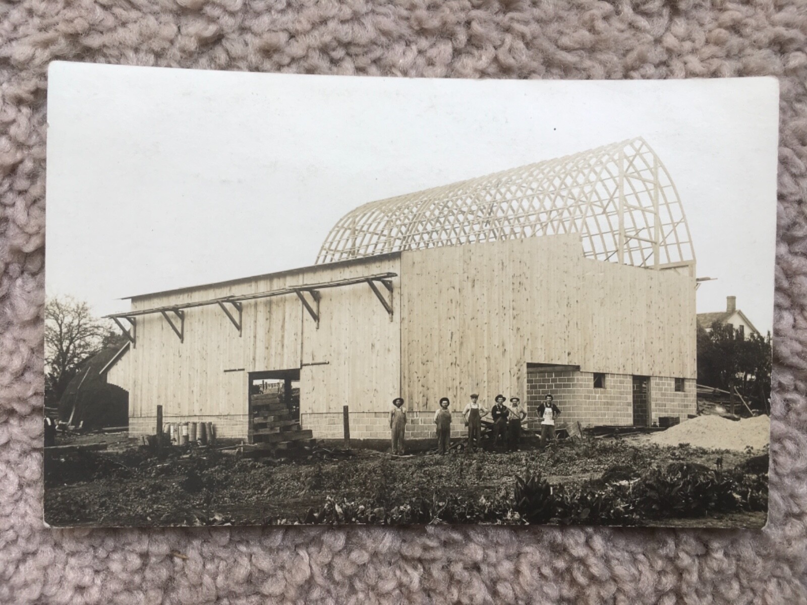 1913 MORENCI MICHIGAN RPPC POSTCARD = TOM HORTONS NEW BARN VINTAGE