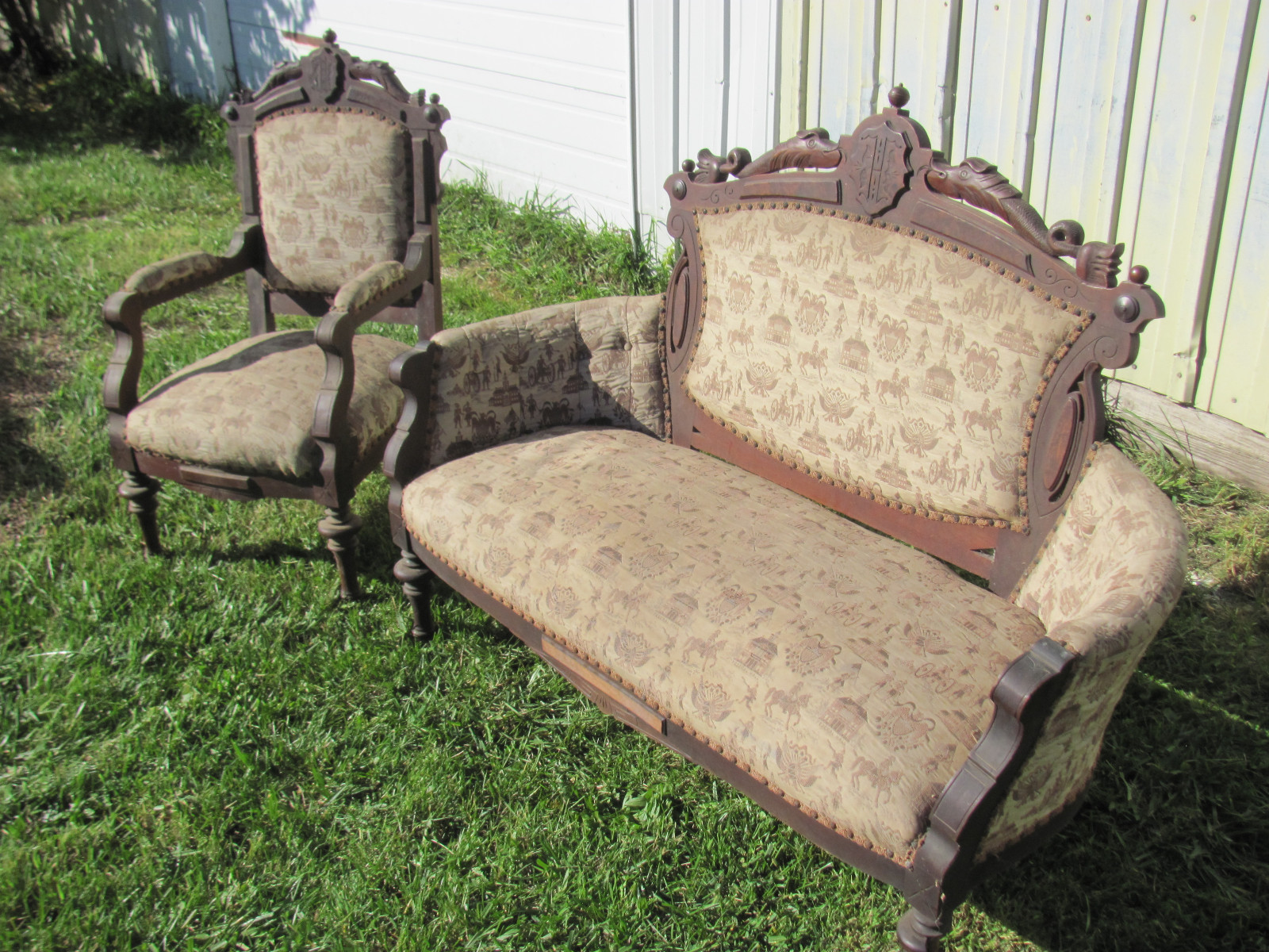 ANTIQUE ORNATE VICTORIAN WALNUT LOVE SEAT AND MATCHING ARM CHAIR