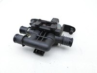 BMW 7er E65 730d 02-05 3,0D 160KW Wasserventil Ventil Heizung BMW 7er E65 730d 02-05 20.01.2004 6906652 6906652-03... Vorschau 5