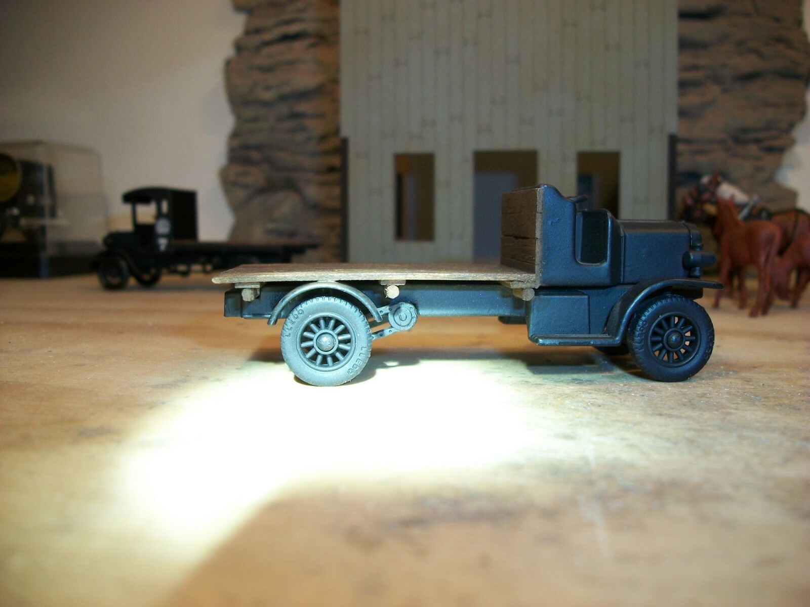S Sn2 Sn3 1922 GMC FLATBED TRUCK  Custom built and finished 1/64 Metal NEW