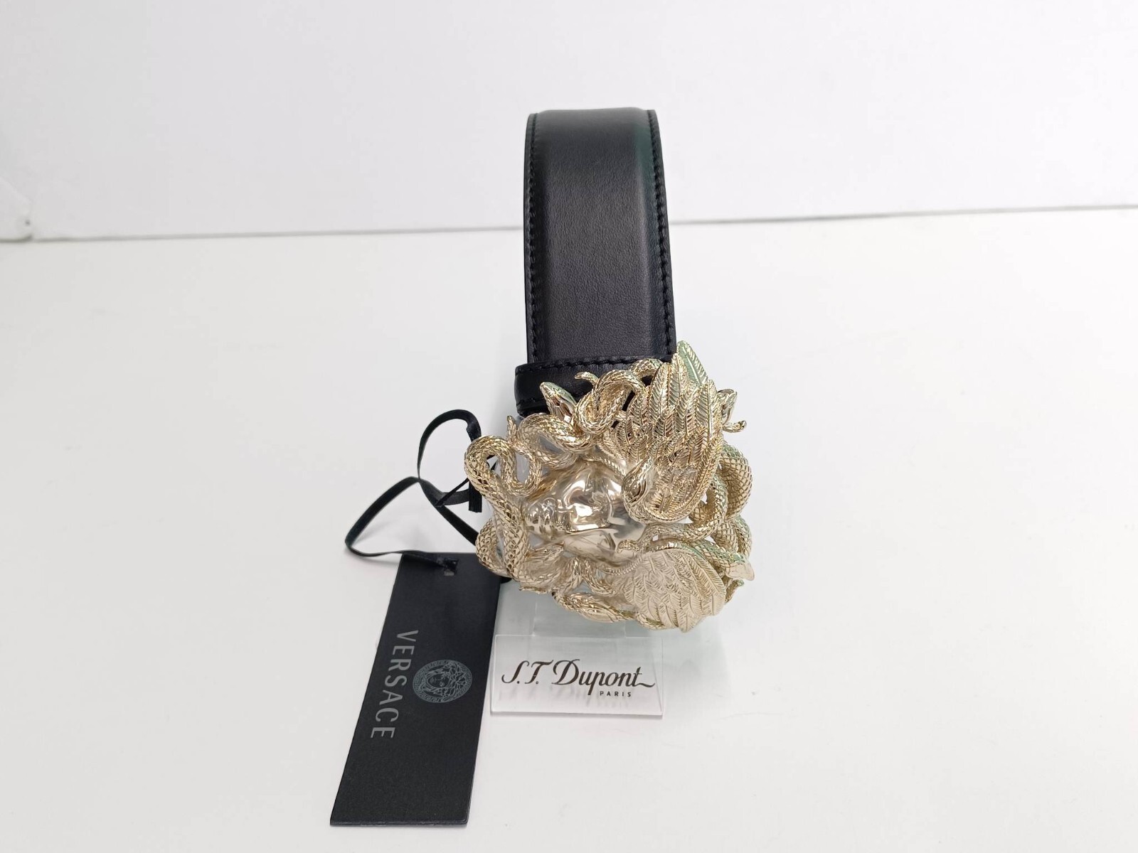 Pre-owned Versace Gold Leather With Gold Buckle Belt