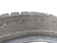 Porsche Boxster 986 2x Reifen Winterreifen Pirelli 205/50R17 93V 6.7mm Porsche Boxster 986 21.05.2003 - gebraucht Vorschau 5
