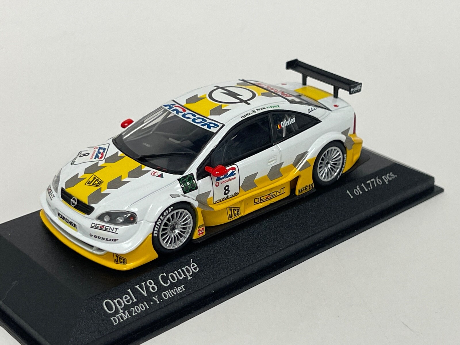 オペルV8クーペDTM 1/18ミニカー オペル アストラ V8クーペ チーム フェニックス (プラモデル