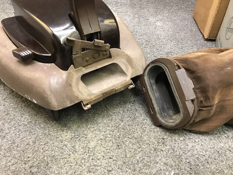 Mid Century Deco 1940s Hoover Cleaner Upper-right Vacuum w/ tools - Model 61