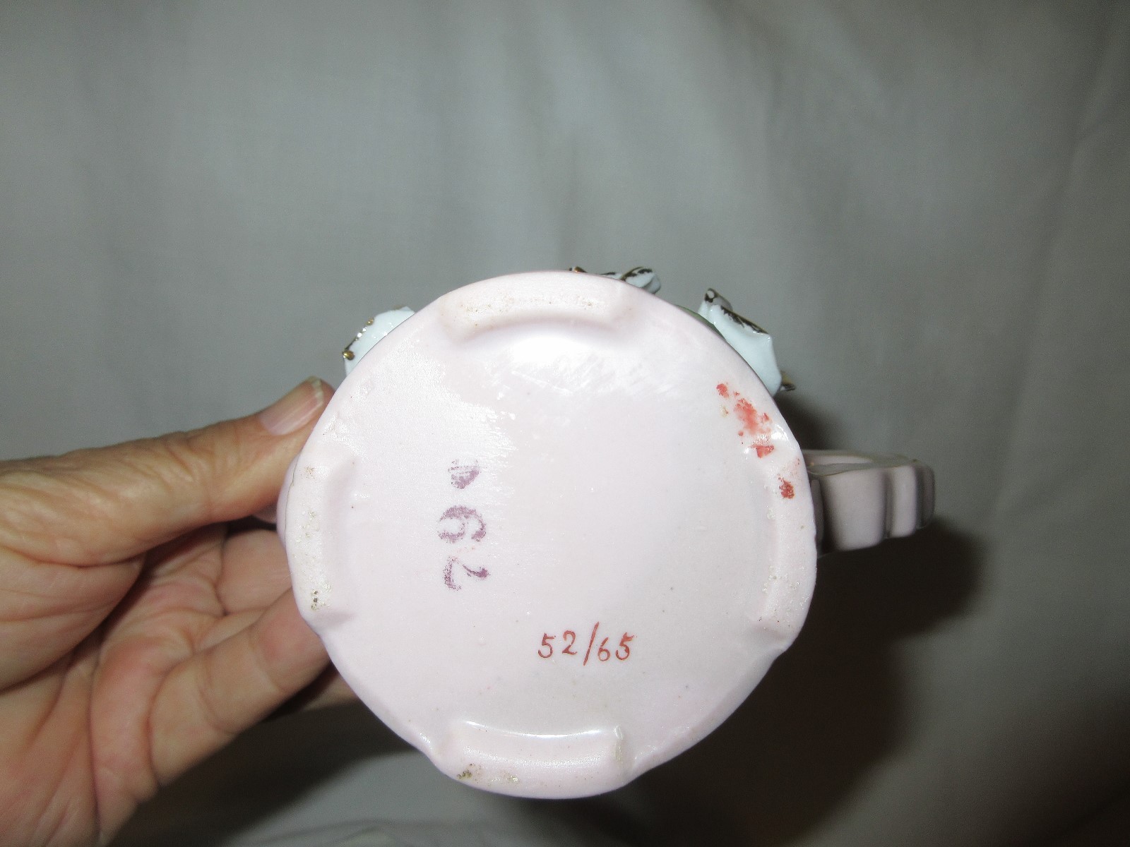 Vtg Porcelain Pink Watering Can Pitcher W/Raised White & Gold Roses - 52 of 65