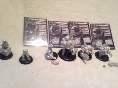 Lot of 6 Incomplete Or Unpainted Figure  Magnus the Traitor 3x Warjacks 3x Solo