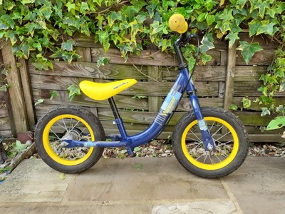 halfords apollo balance bike