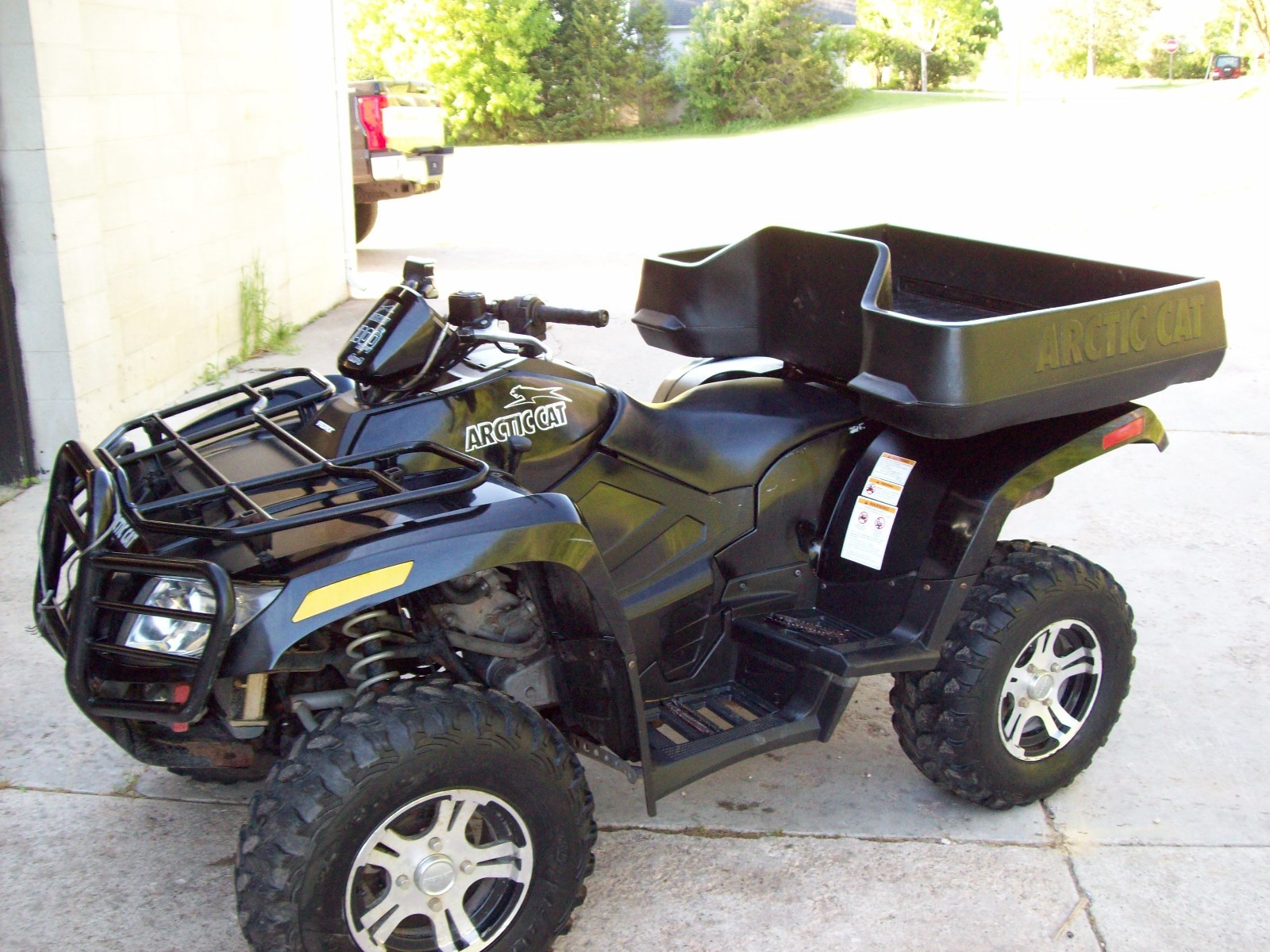 2010 Arctic Cat TRV 1000 H2 4X4, EFI, 2up seating or utility box, NEEDS WORK!!