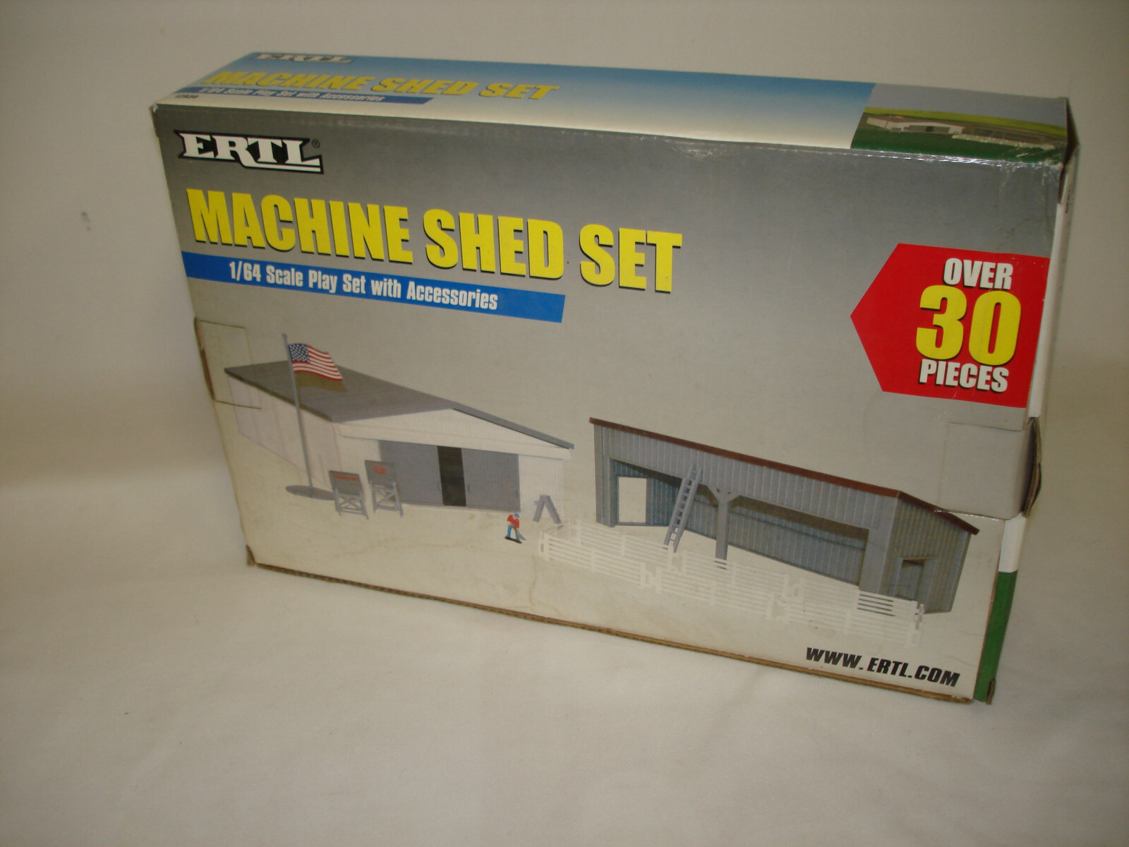 1/64 Ertl Farm Country Machine shed and Lean-to Buliding Set Toy NIB
