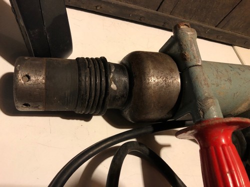 Hilti TE60 Rotary Hammer Drill & 8 Bits 800W 7.7A 115V 50-60 Hz Concrete Max 2”