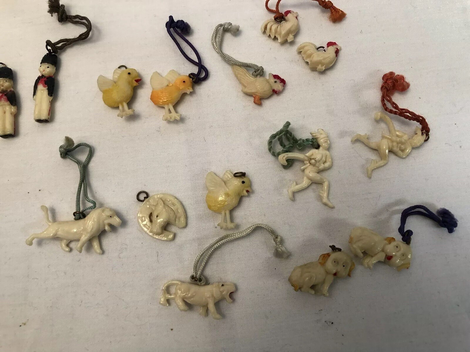 Vintage Junk Drawer Celluloid Cracker Jack Toy Lucky Hermies Popeyes Dogs (23)
