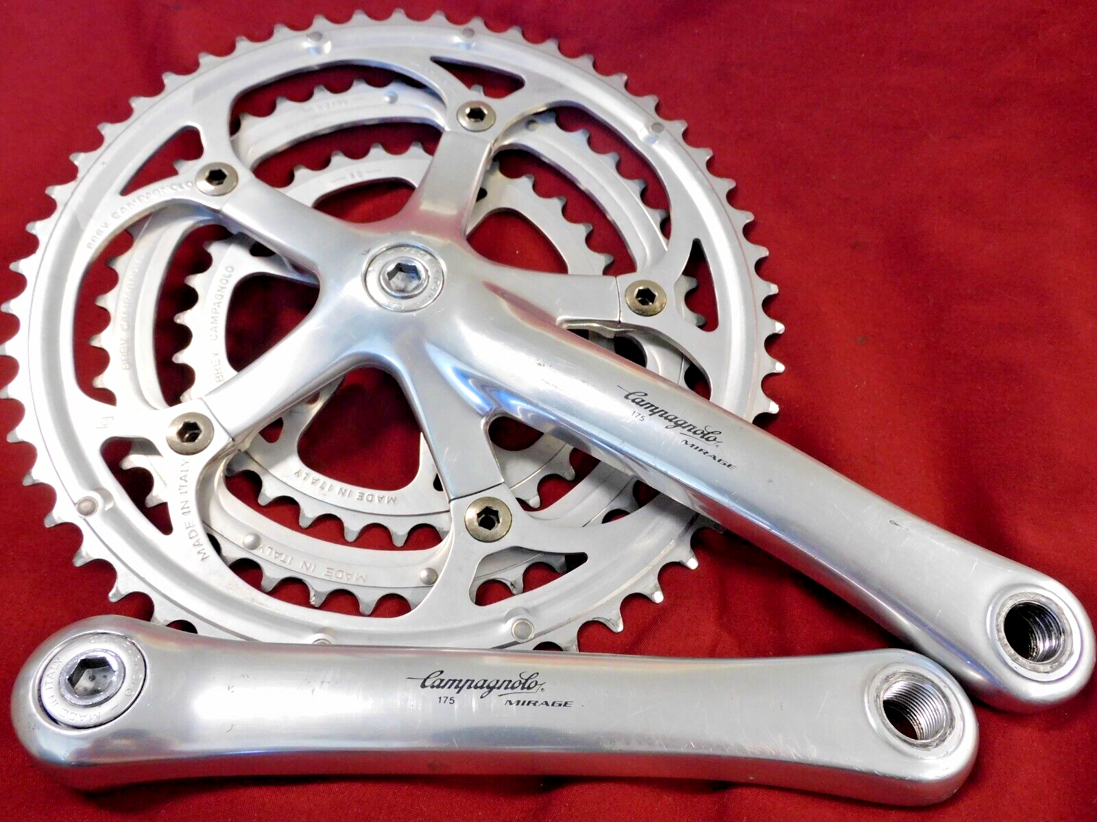 Campagnolo Triple Crankset | Campagnolo Veloce Triple Crankset Campagnolo Triple Crankset | Campagnolo Veloce Triple Crankset