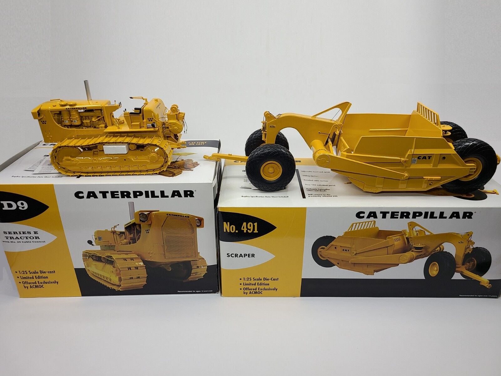 Cat D9E Tractor & 491 Scraper - First Gear 1:25 Scale 49