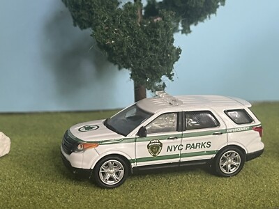 2015 Ford Explorer NYC Parks  - 1/64 Scale