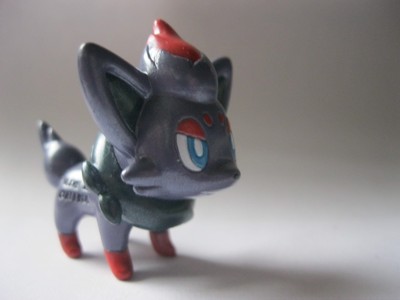 ZORUA stamped Tomy solid plastic POKEMON figurine about 1.75 inches tall