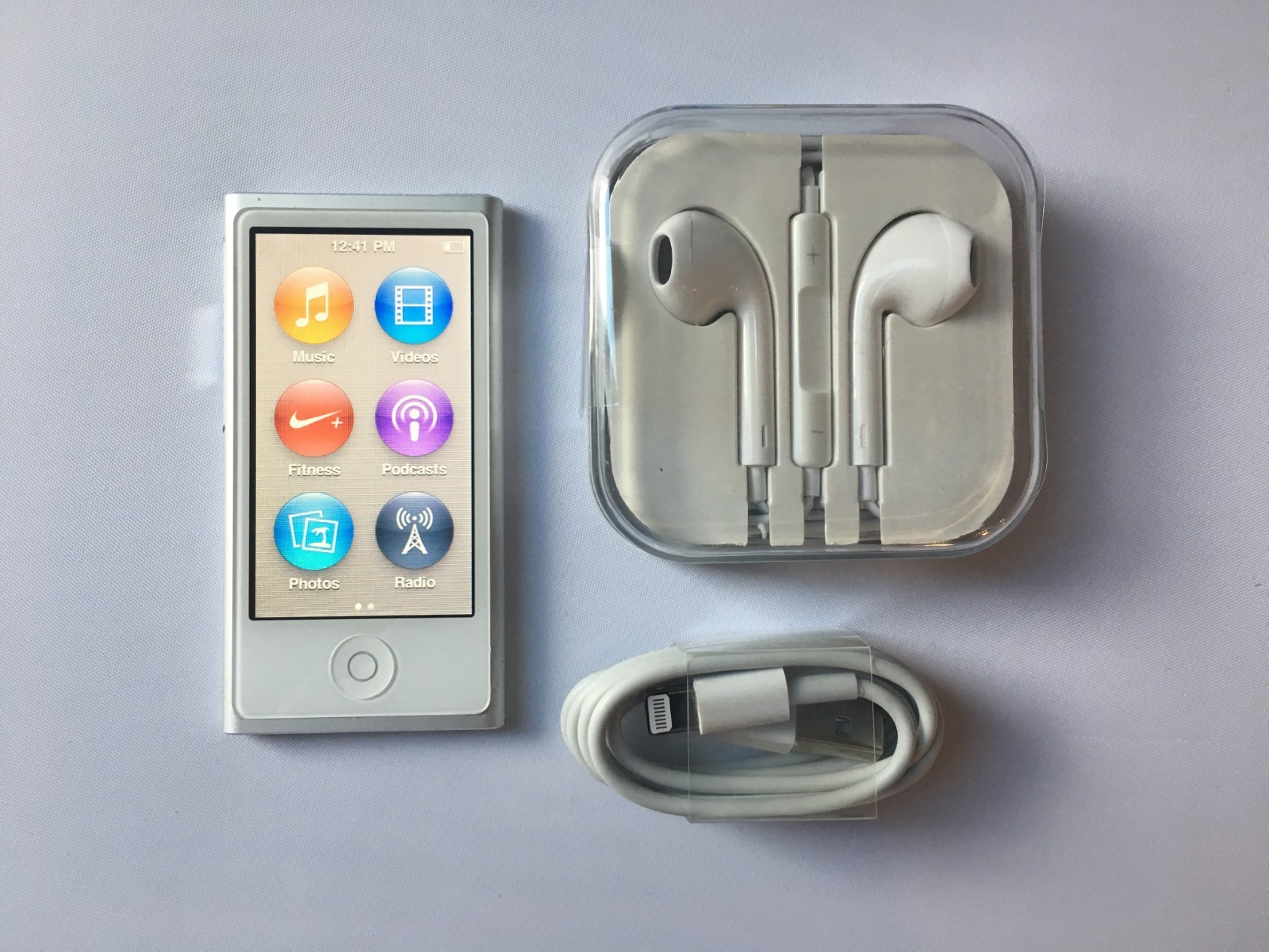 iPod nano 第7世代 シルバー 16GB Apple iPod Nano 7th Generation 16GB MD480J from Japan silver