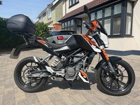 2015 KTM Duke 200 Duke  Petrol Manual