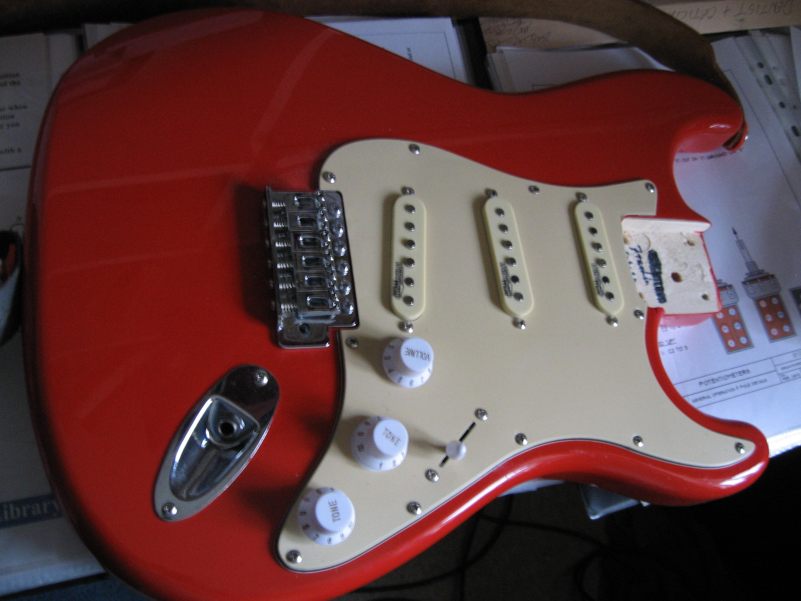 ギター HOWL GUITARS Stratocaster pickup Amazon.com: Musiclily 52MM Single Coil Pickup Bridge Pickup