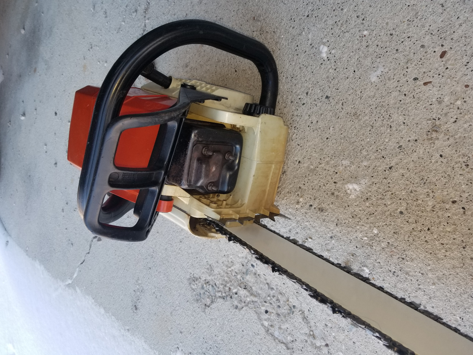 STIHL 039 CHAINSAW  WITH 18