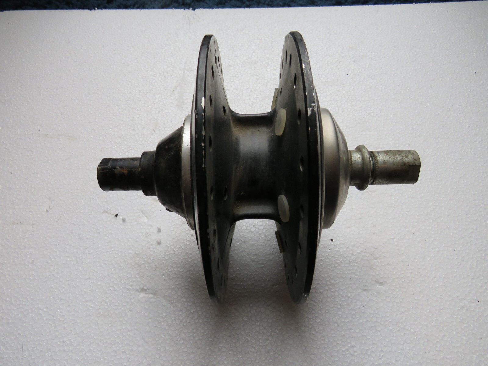 Kawasaki Z1 900 H2 750 Front Wheel Hub H1 500 Rim Rotor Mount 1973 Z1