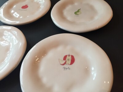 VINT SET OF 4 MAGENTA M STUDIOS FRUIT SNACK/DESSERT DIMPLED 6  PLATES RAE DUNN