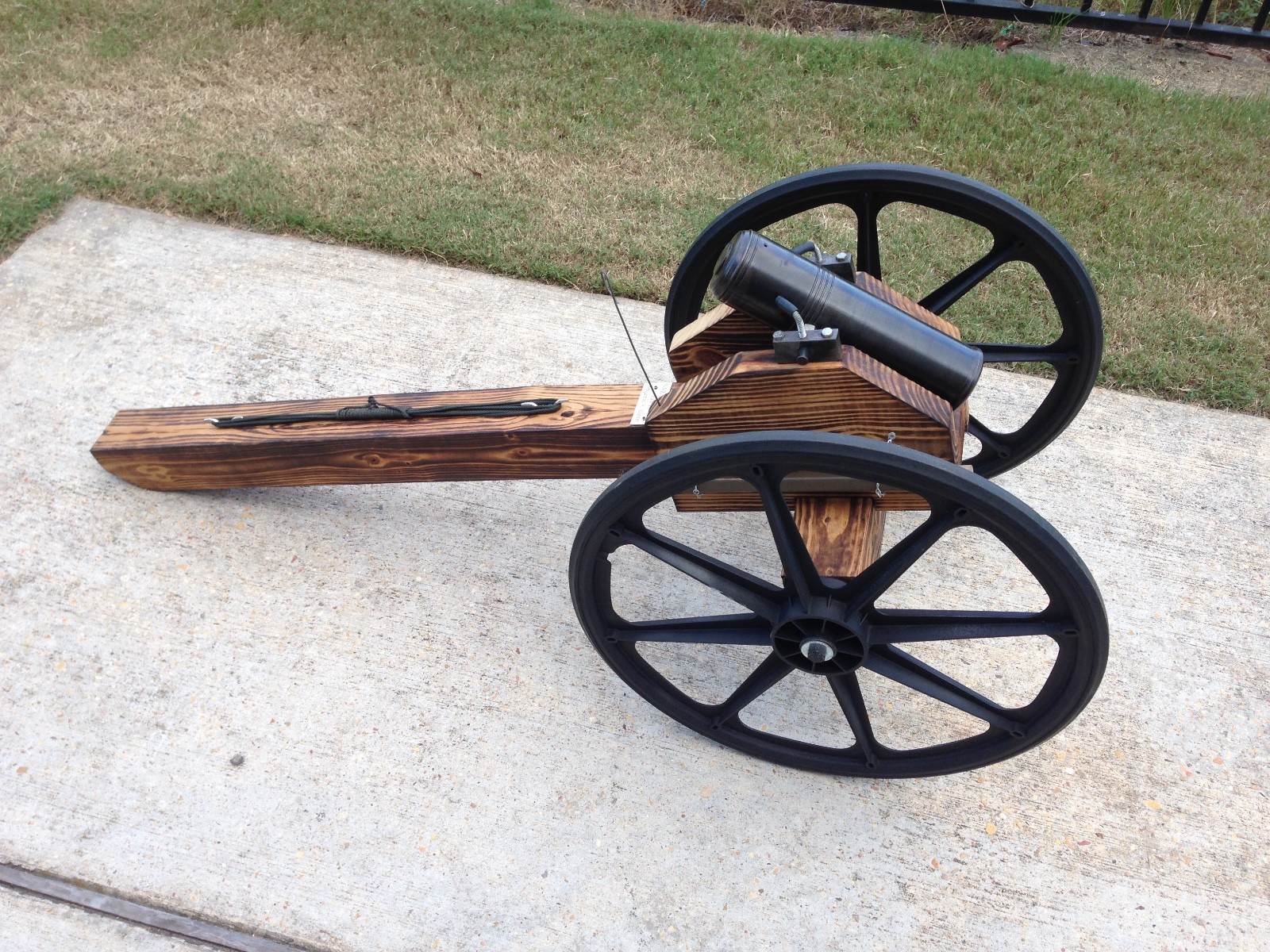 Black Powder Cannon SIGNAL Large