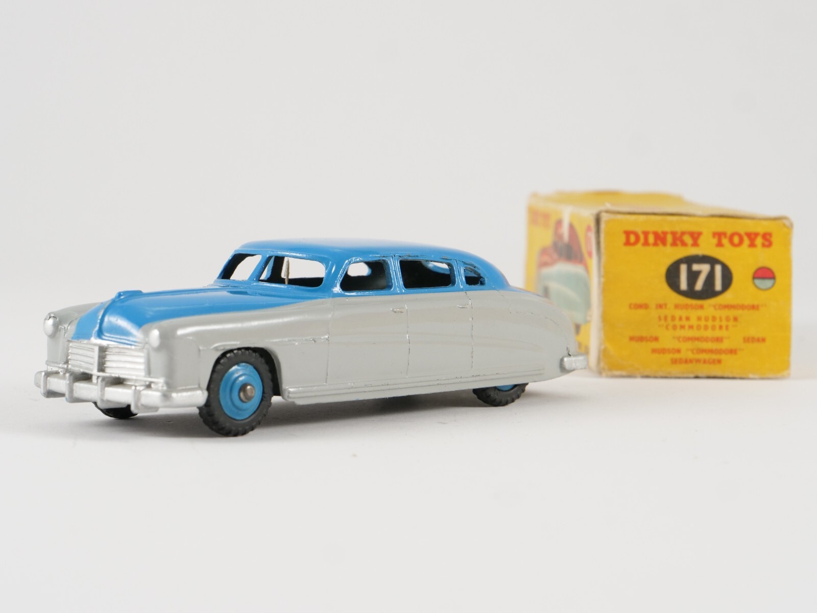 Dinky Toys GB No. 171 Hudson Sedan Commodore Never Played In Dinky Toys GB No. 171 Hudson Sedan Commodore Never Played In