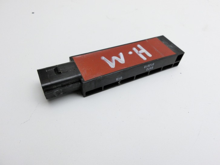 Skoda Octavia VRS III 5E 12-16 Antennenverstärker Weiche Antenne Hinten Mitte Skoda Octavia VRS III 5E 12-16... Vorschau 2