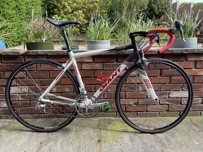 Giant%2520girls%2520bike. For Sale 