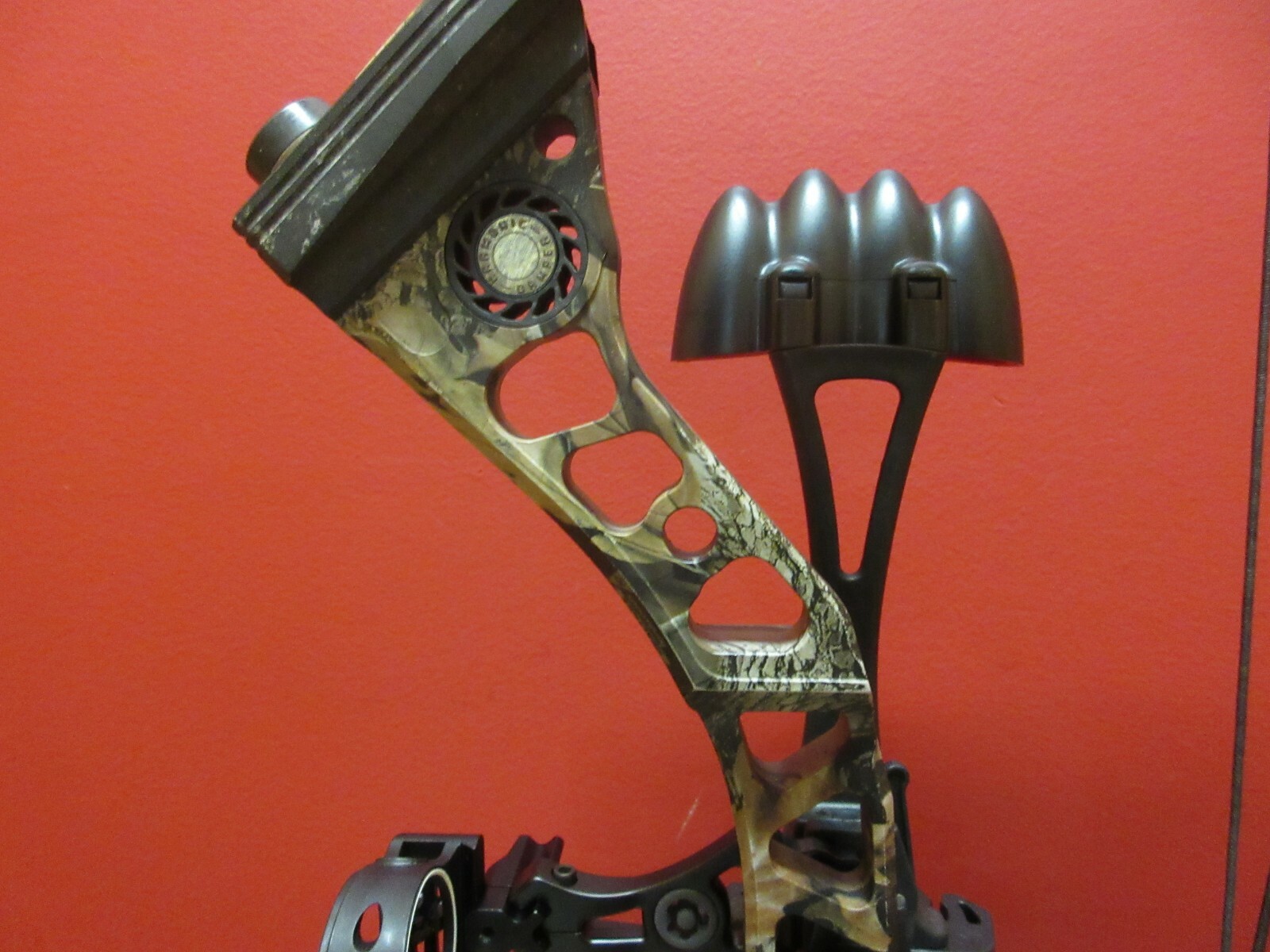 USED MATHEWS SWITCHBACK RH 60-70# 29