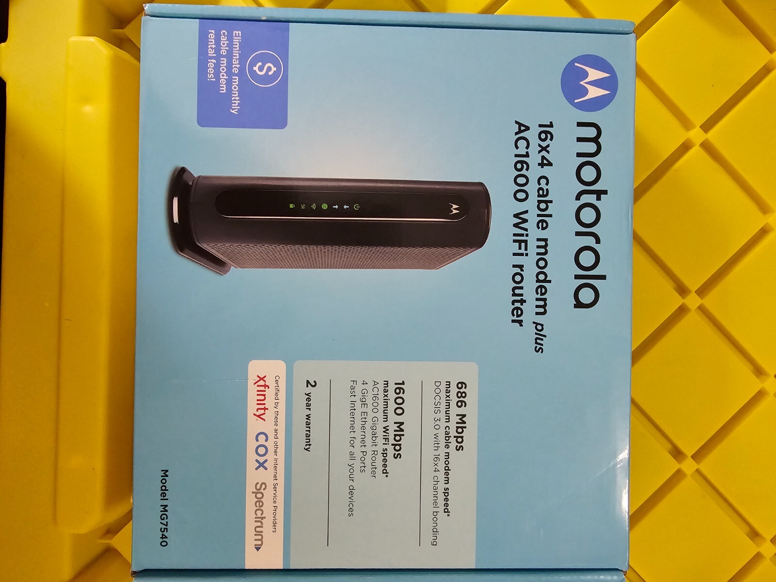 New Motorola MG7540 686 Mbps DOCSIS 3.0 16x4 Cable Modem Plus AC1600