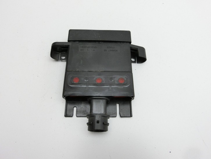 BMW F11 530dx 10-14 Steuergerät SG Stromverteilung B+ Verteiler Vorne BMW F11 530dx 10-14 15.05.2014 9153418... Bild 2