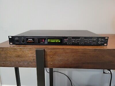 Yamaha DEQ7 2-Channel Digital Equalizer