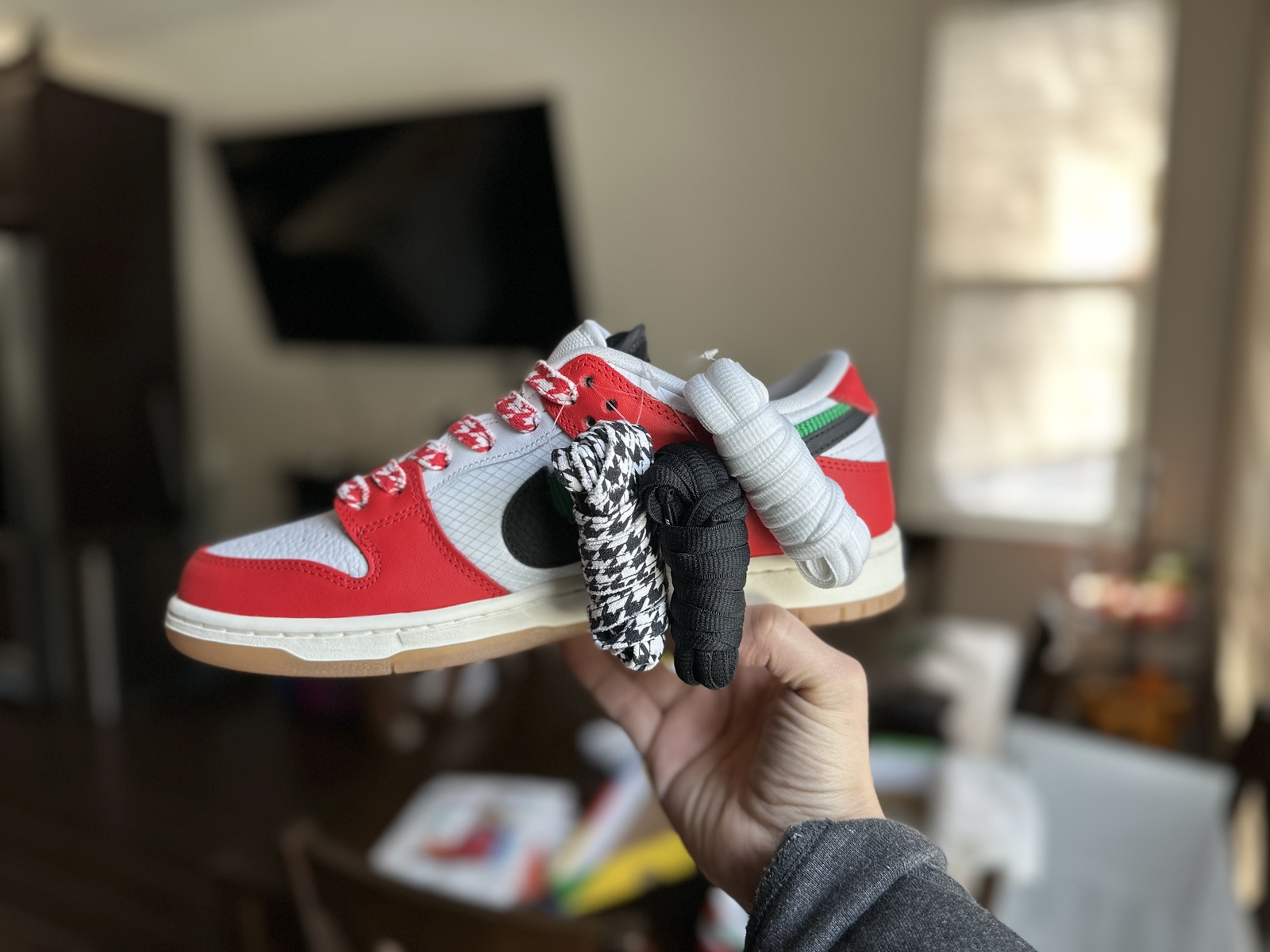 Size 10.5 - Nike Frame Skate x Dunk SB Low Habibi Size 10.5 - Nike Frame Skate x Dunk SB Low Habibi
