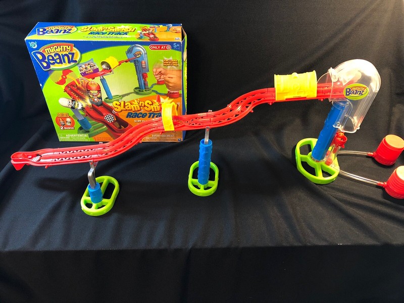 mighty beanz slam and smash race track