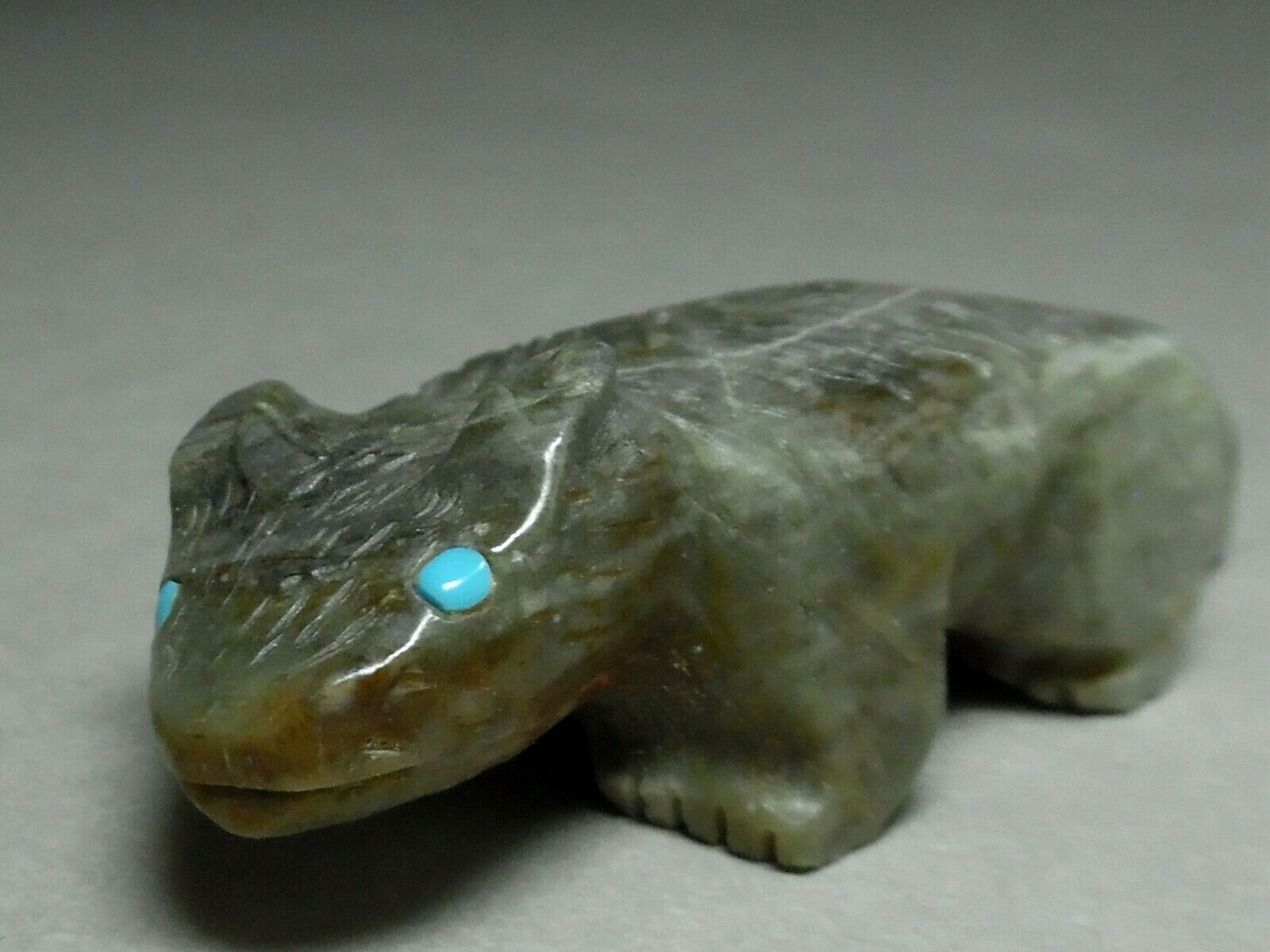 ZUNI FETISH F-3625 SERPENTINE BADGER BY ALVIN CALAVAZZA | eBay