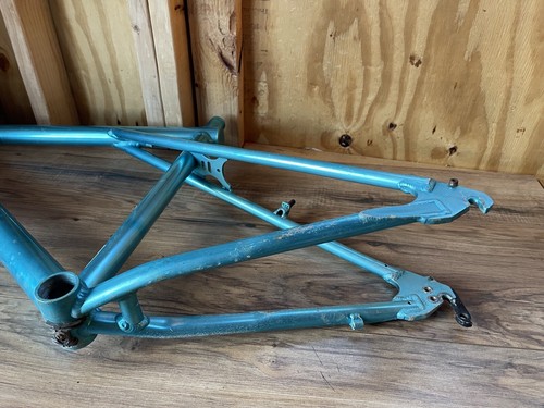Vintage GT Zaskar Turquoise Anodized 26 Wheel Frame Size 16 Blue Ano