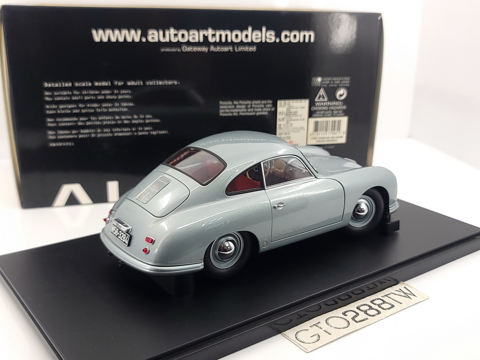 AUTOart 1:18 scale Porsche 356 Coupe Ferdinand 1950 (Fish