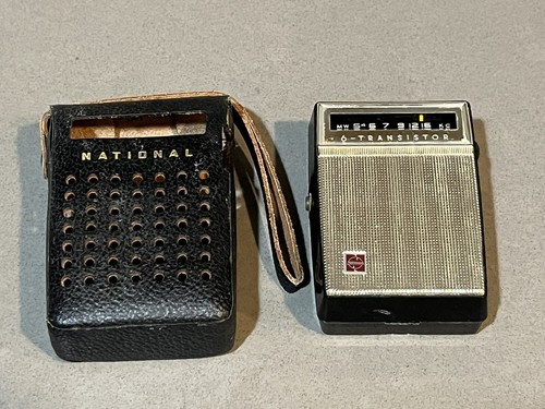 Vintage Matsushita National T-53 6 Transistor Radio Vintage Matsushita National T-53 6 Transistor Radio