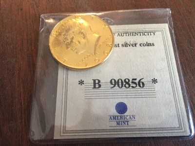1968 D KENNEDY GOLD PLATED HALF DOLLAR W/AMERICAN MINT CERTIFICATE B 90856